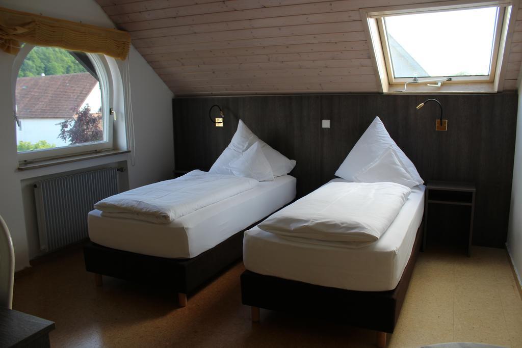 Hotel Gasthof Roessle Rottenburg am Neckar Buitenkant foto