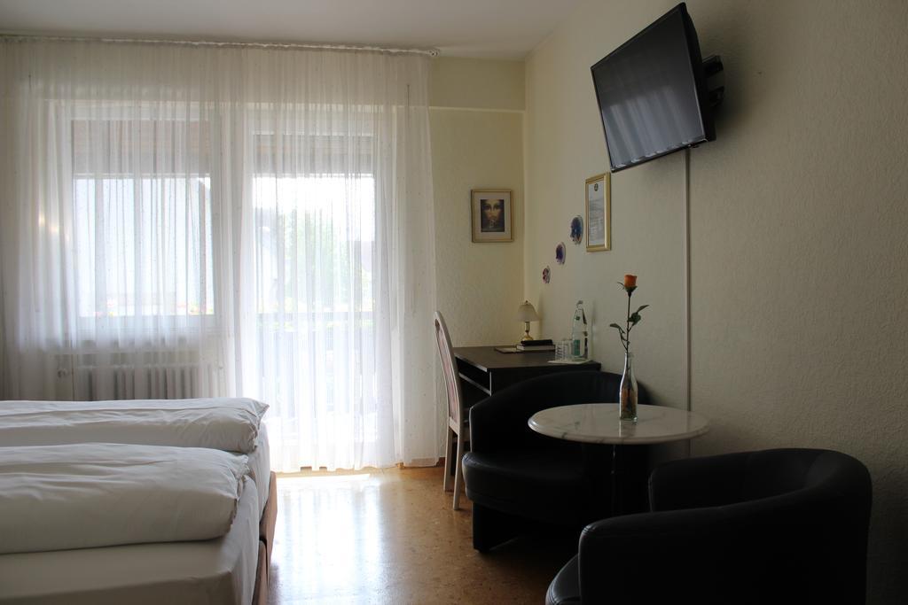Hotel Gasthof Roessle Rottenburg am Neckar Buitenkant foto
