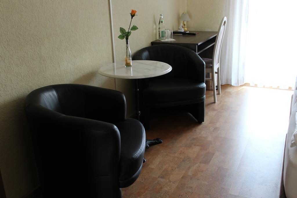 Hotel Gasthof Roessle Rottenburg am Neckar Buitenkant foto