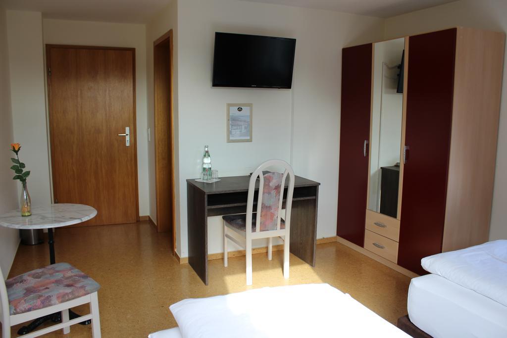Hotel Gasthof Roessle Rottenburg am Neckar Buitenkant foto